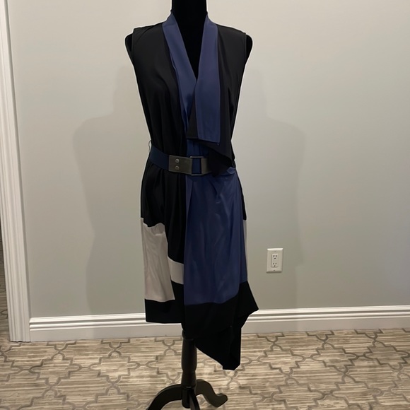 BCBGMaxAzria Dresses & Skirts - Bcbg Max Azria belted dress